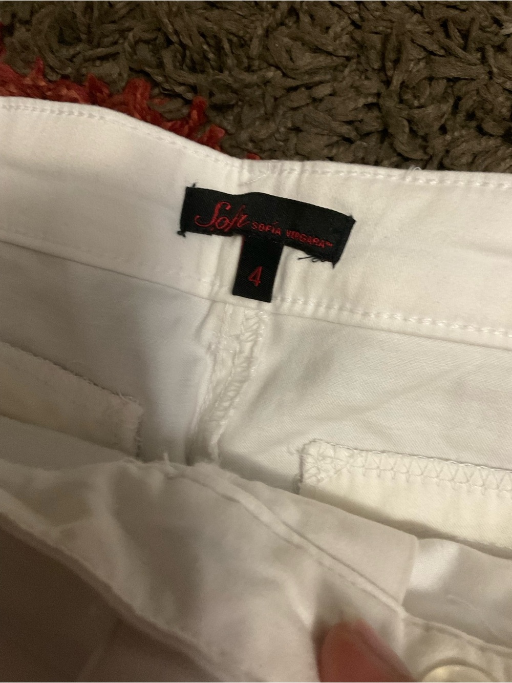 Sofia by Sofia Vergara women’s Y2K White long Shorts size 4 - Picture 3 of 4
